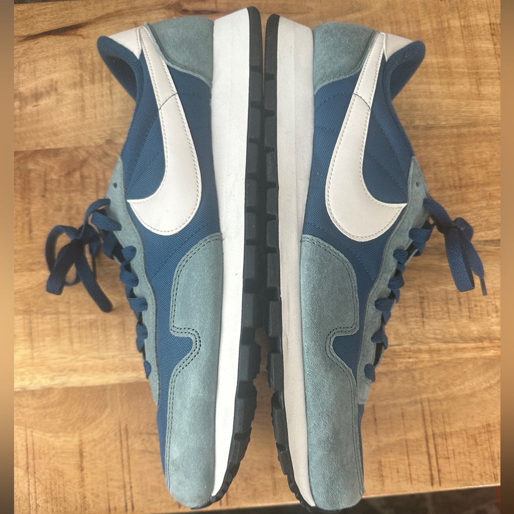 Nike Men's Teal & Navy Low-Profile Trainer Sneakers - Picture 4 of 7